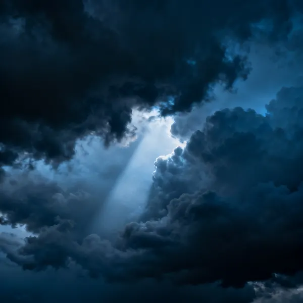 Moody / Dramatic